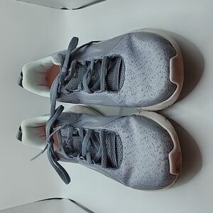 Reebok Grey tennis shoes women's size 8.5